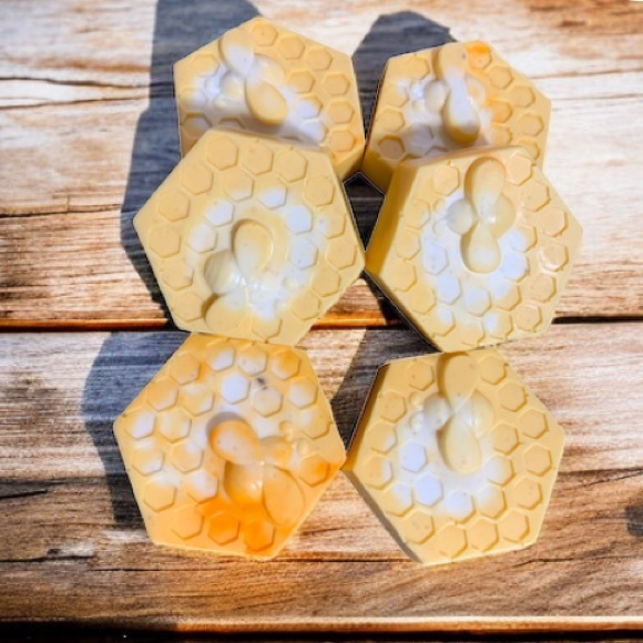 Handmade Soap - Oatmeal Honey & Milk Soap Bar - Picture 3 of 13